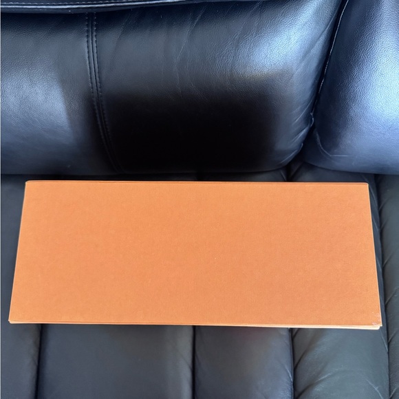 Louis Vuitton Signature Orange Box - Picture 4 of 14